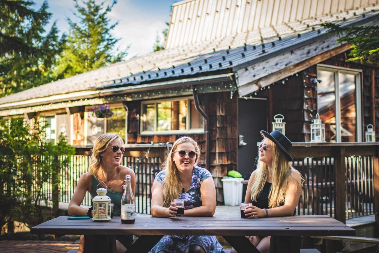 Ubc Whistler Lodge Вістлер Екстер'єр фото