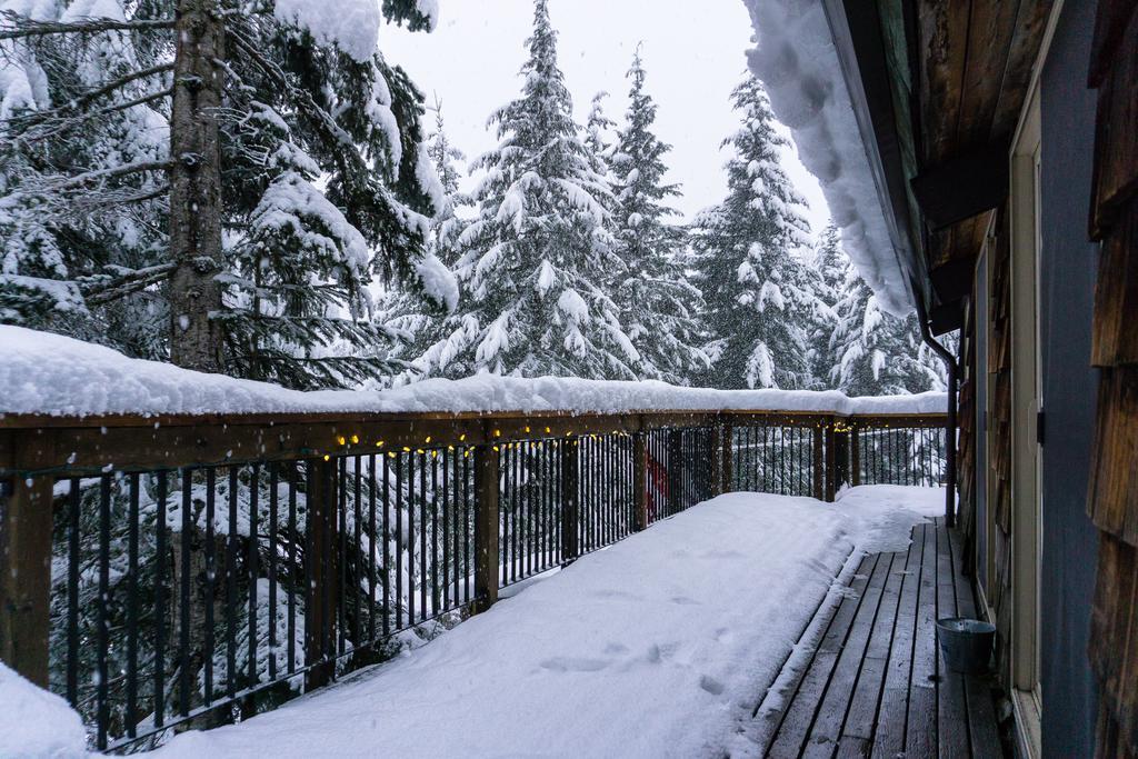 Ubc Whistler Lodge Вістлер Екстер'єр фото