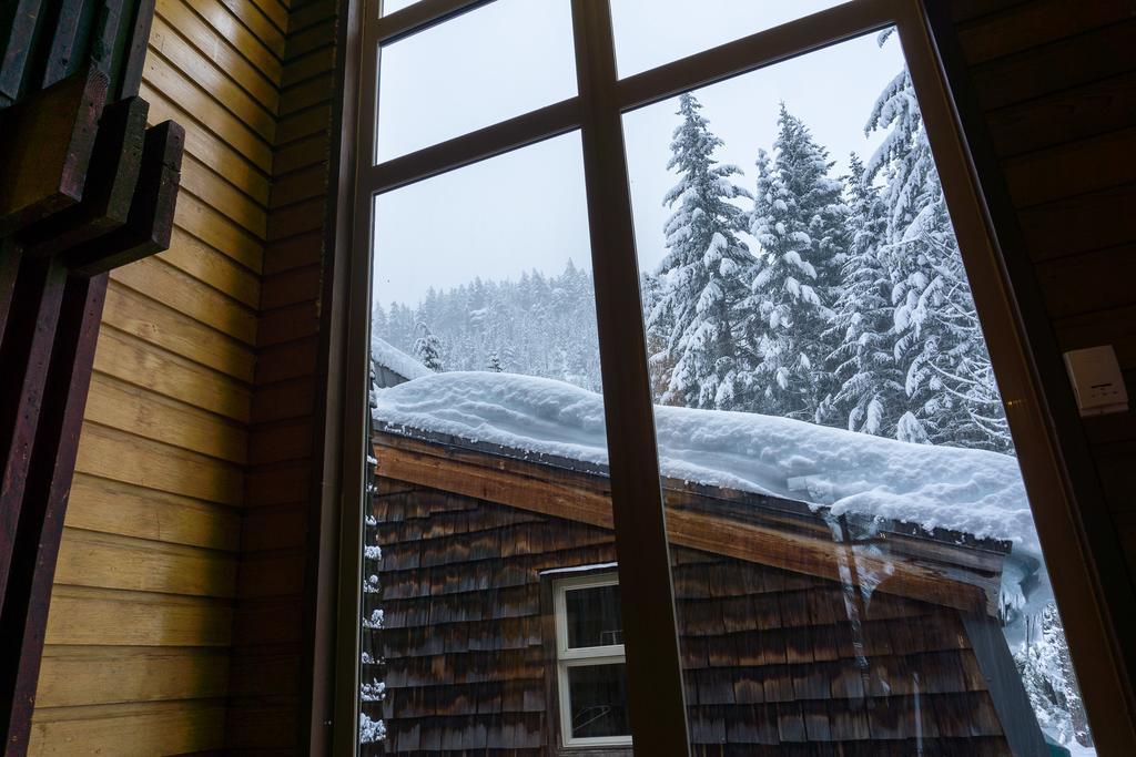 Ubc Whistler Lodge Вістлер Екстер'єр фото