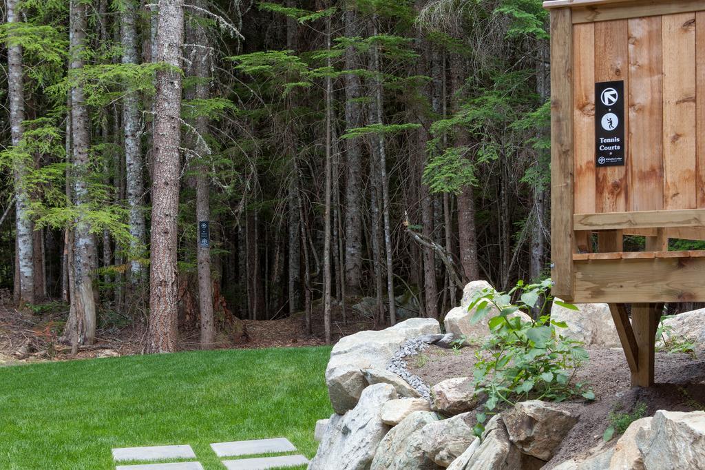 Ubc Whistler Lodge Вістлер Екстер'єр фото