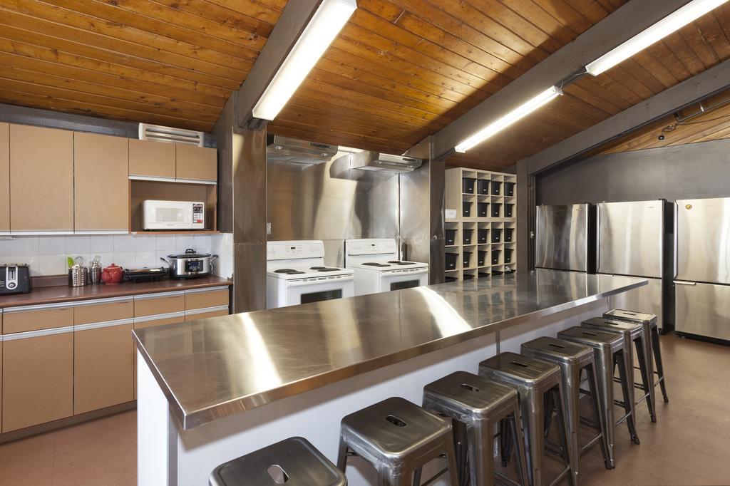Ubc Whistler Lodge Вістлер Екстер'єр фото