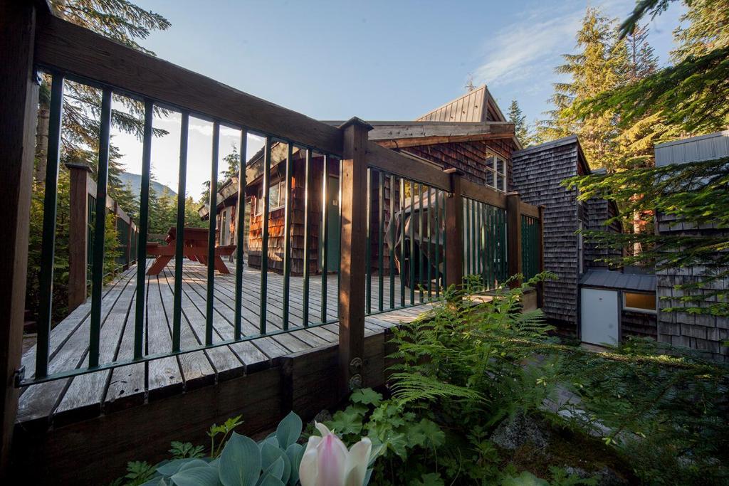 Ubc Whistler Lodge Вістлер Екстер'єр фото